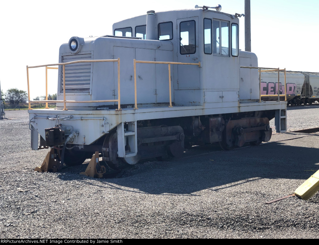 Center cab switcher